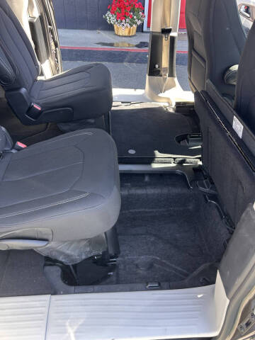 2020 Chrysler Voyager LX