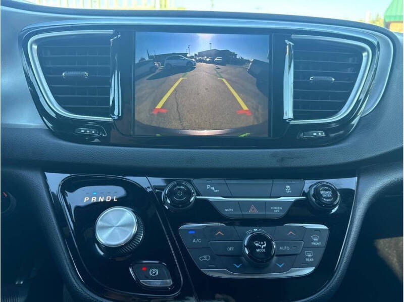 2019 Chrysler Pacifica Hybrid