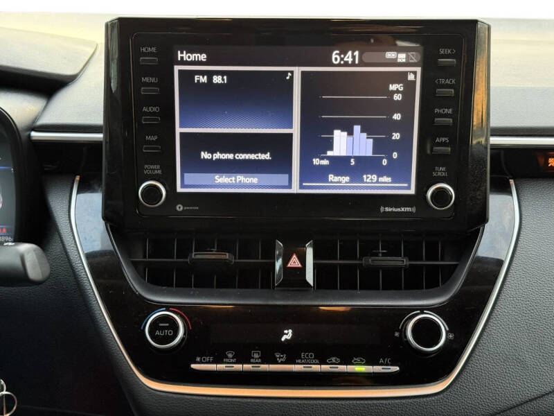 2022 Toyota Corolla LE