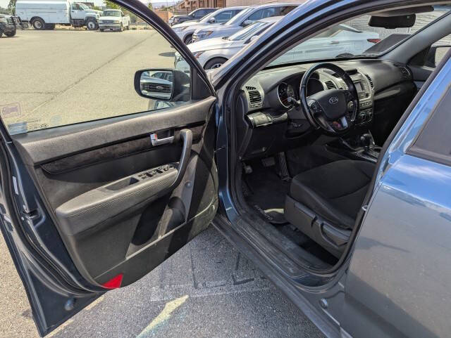 2014 Kia Sorento LX