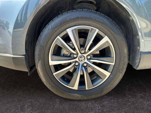 2021 Toyota Venza LE