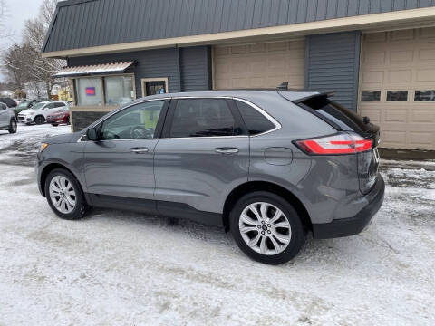 2023 Ford Edge Titanium