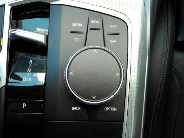 2024 BMW 3 Series 330i