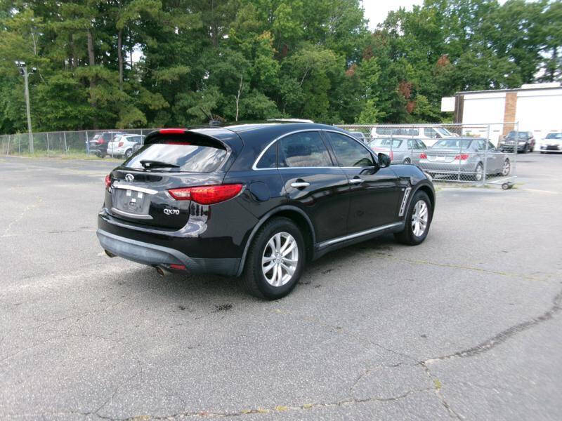 2017 Infiniti QX70