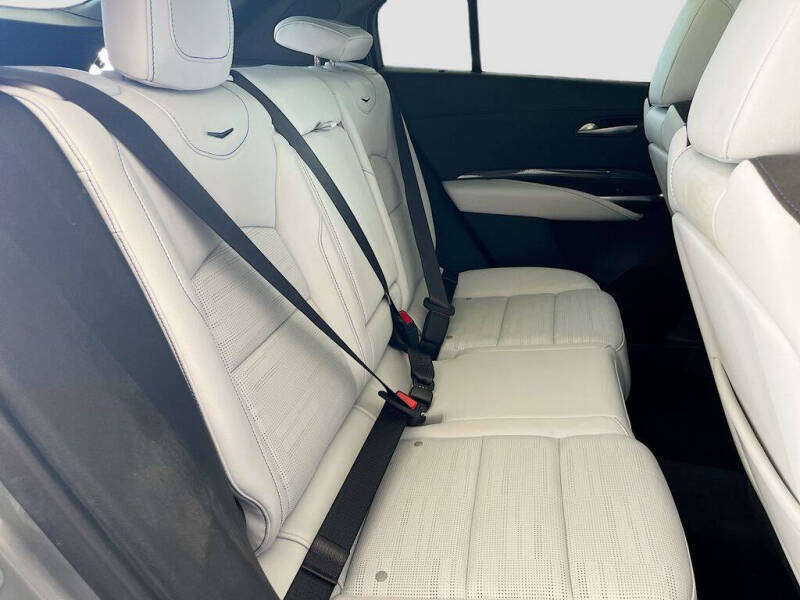 2025 Cadillac XT4 Sport