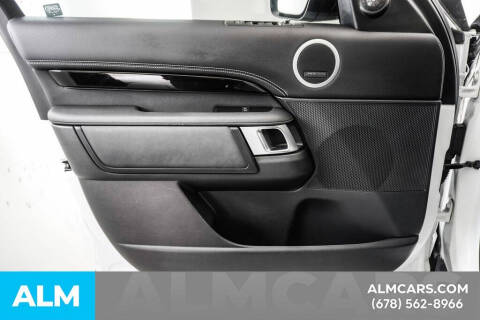 2022 Land Rover Discovery P300 S R-Dynamic