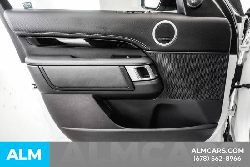 2022 Land Rover Discovery P300 S R-Dynamic