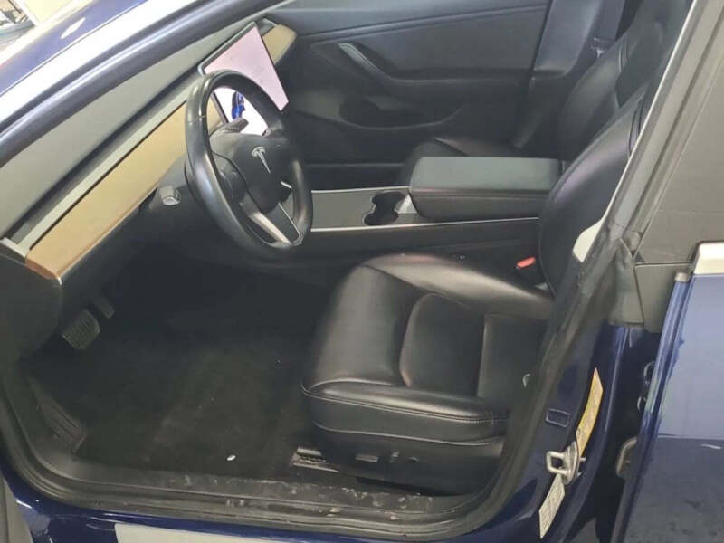 2019 Tesla Model 3 Mid Range