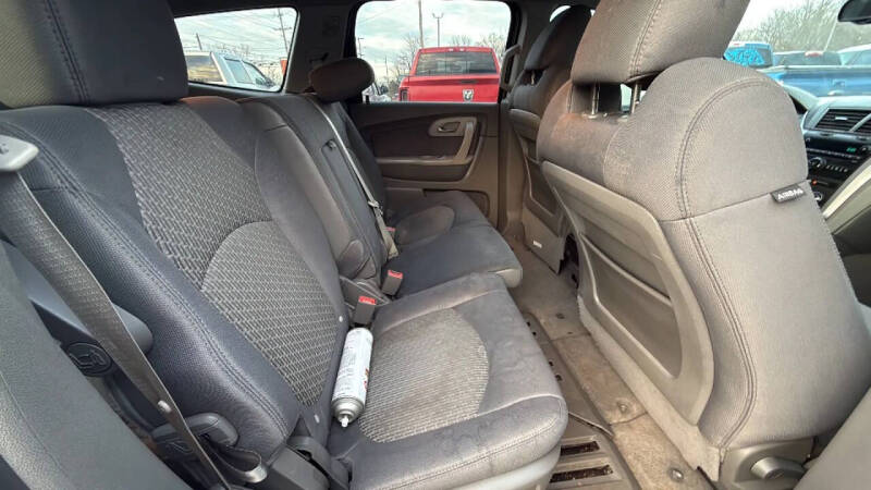 2012 Chevrolet Traverse LS