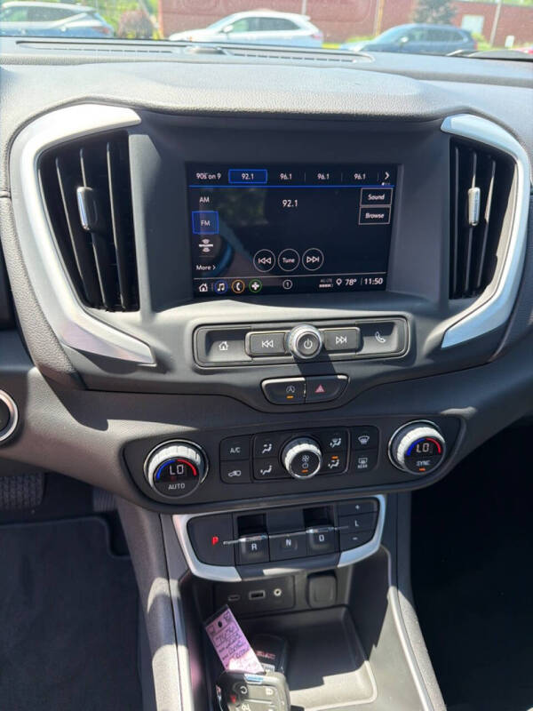 2023 GMC Terrain SLE