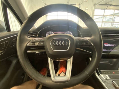 2023 Audi Q7 quattro Premium Plus 55 TFSI