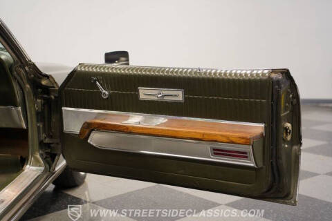 1969 Ford Thunderbird