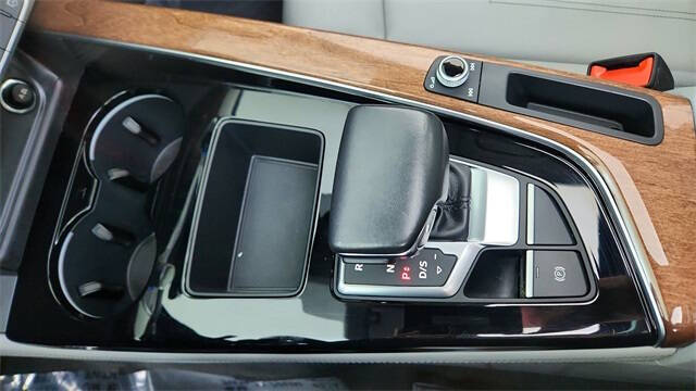 2024 Audi A4 quattro Premium Plus 40 TFSI