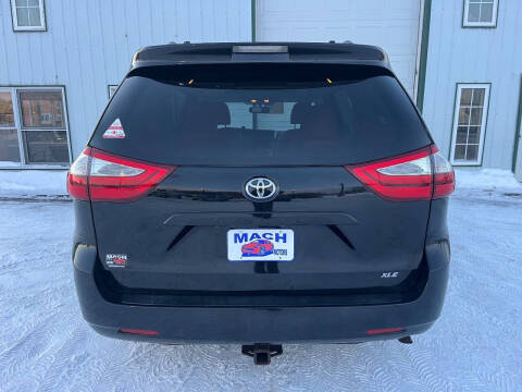 2015 Toyota Sienna XLE 8-Passenger