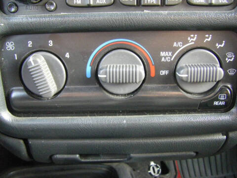 2003 Chevrolet Blazer LS