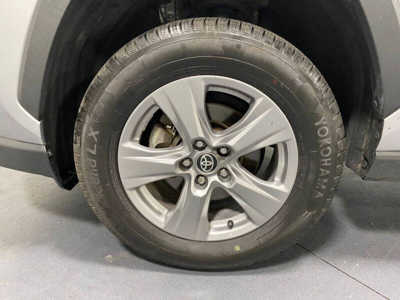 2023 Toyota RAV4 Hybrid XLE