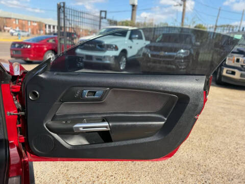 2015 Ford Mustang V6