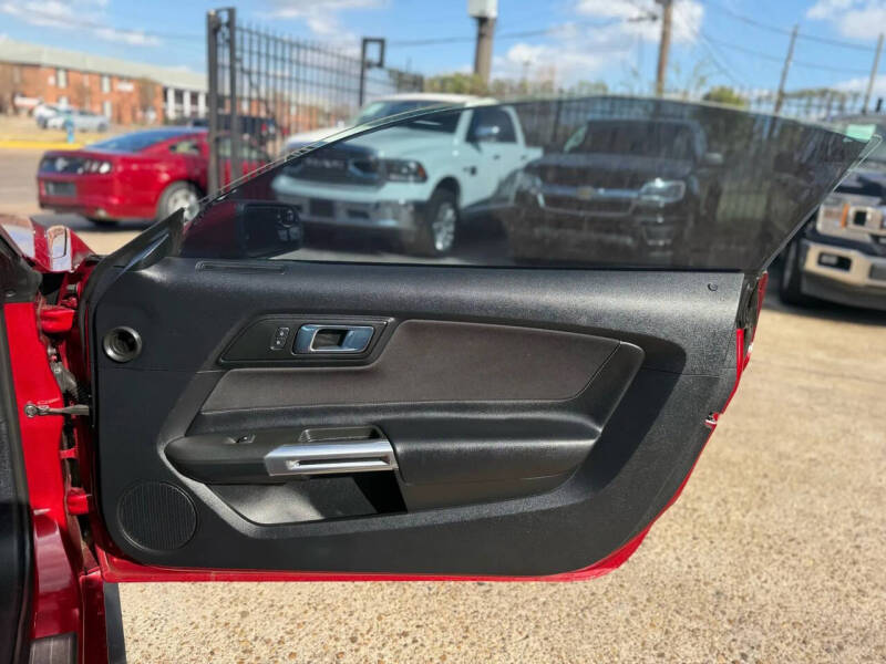 2015 Ford Mustang V6