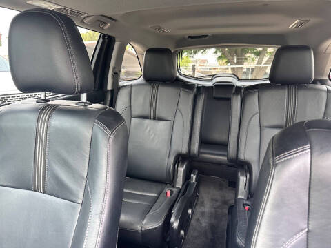 2017 Toyota Highlander SE