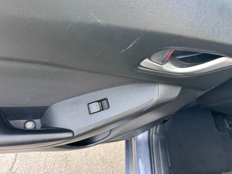 2015 Mazda MAZDA3 i Sport