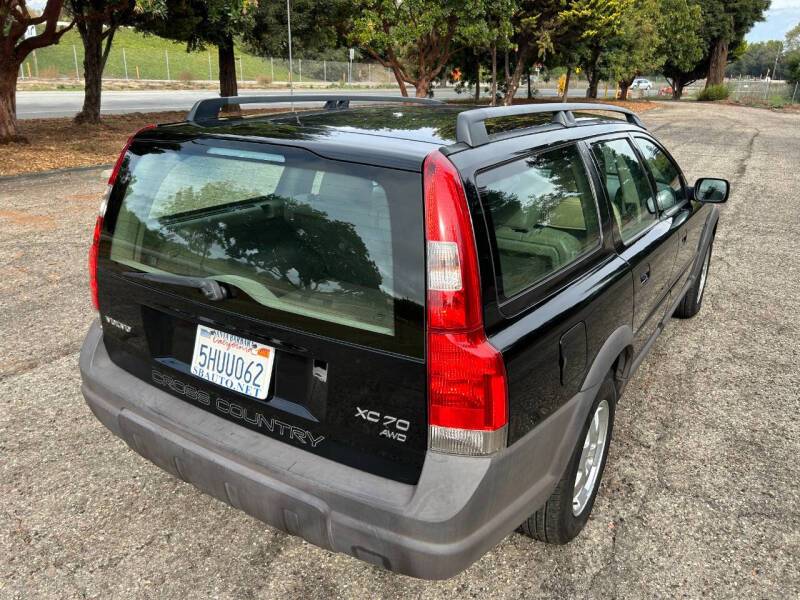 2003 Volvo XC70