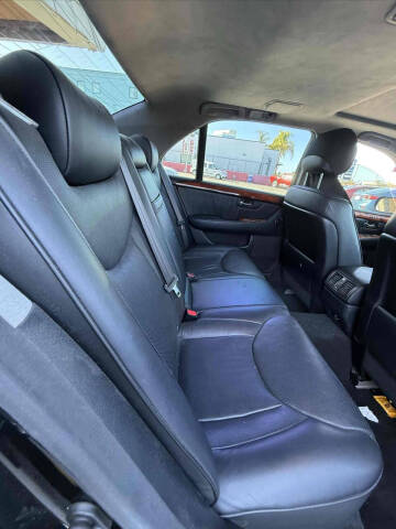 2005 Lexus LS 430