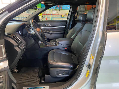 2016 Ford Explorer Sport