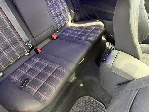 2012 Volkswagen GTI Base PZEV