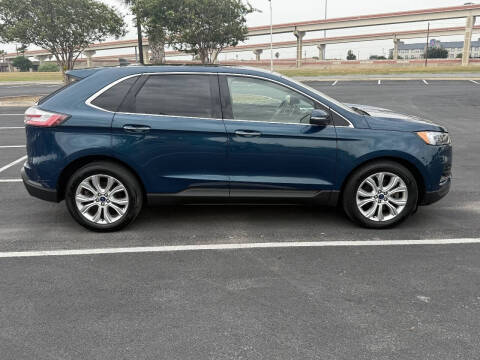 2020 Ford Edge Titanium