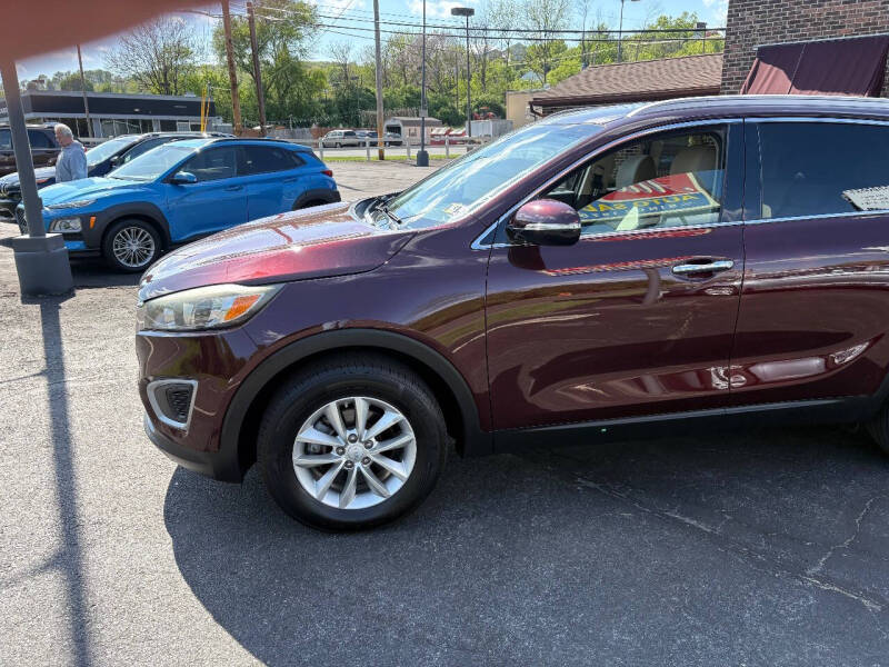 2017 Kia Sorento LX