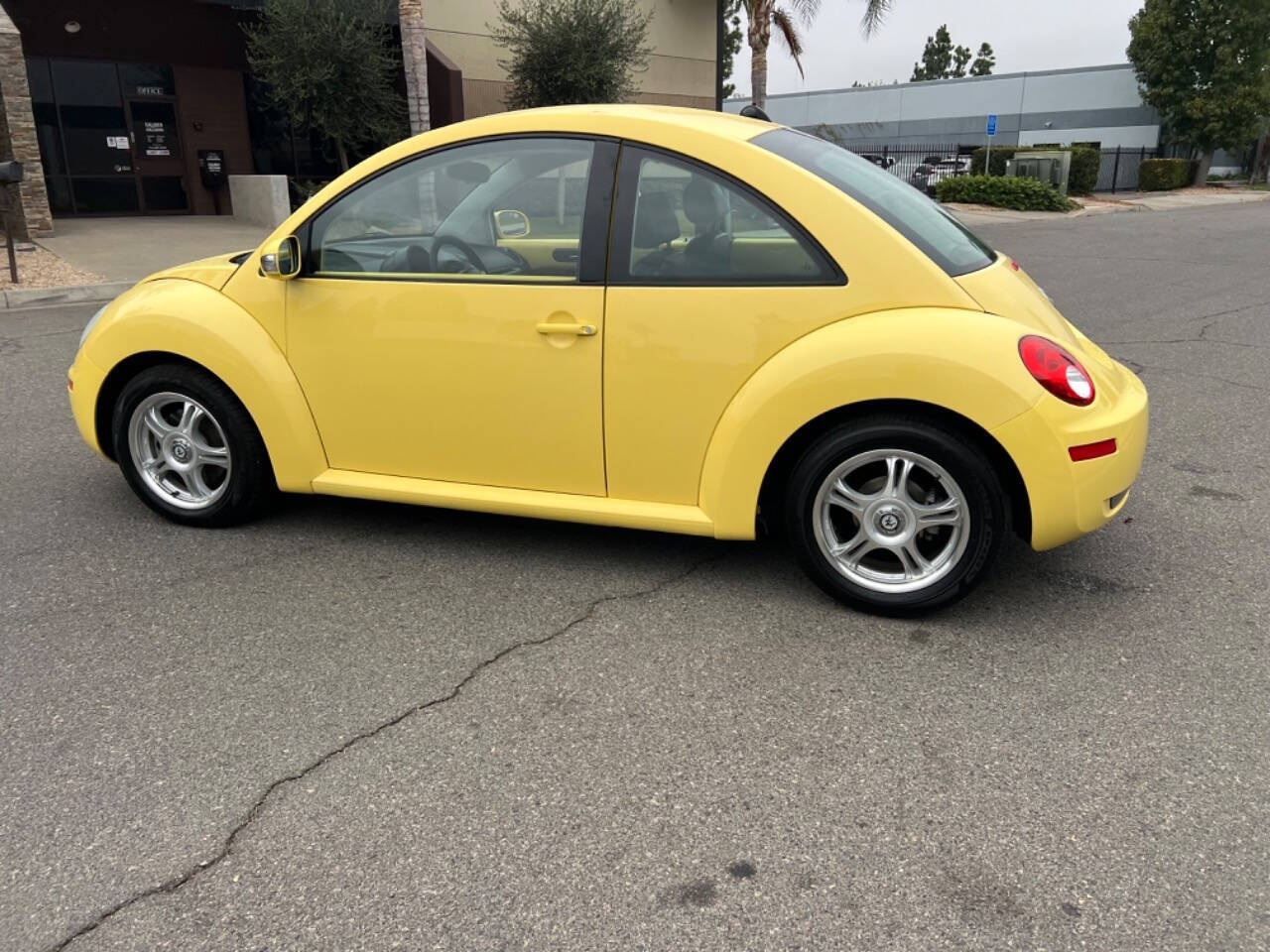 2008 Volkswagen New Beetle for sale at ZRV AUTO INC in Brea, CA