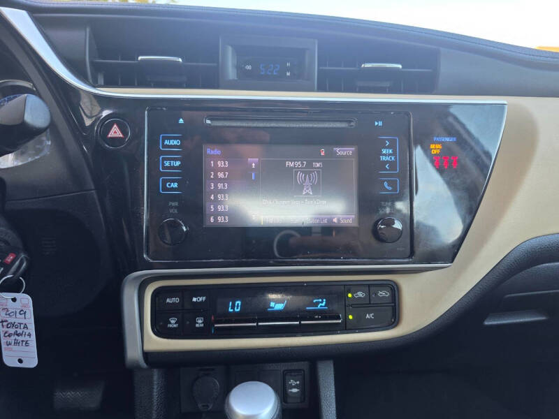 2019 Toyota Corolla LE