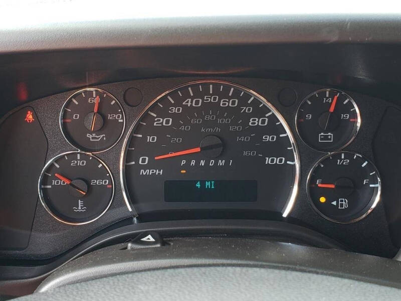 2025 Chevrolet Express 2500