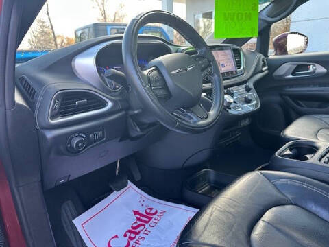 2022 Chrysler Pacifica Touring L