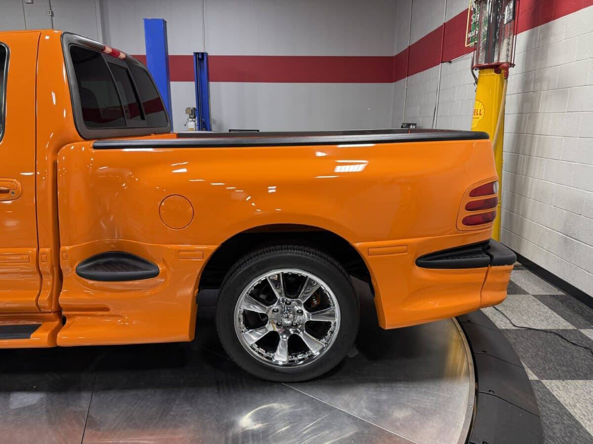 2003 Ford F-150 25