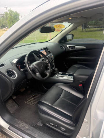 2019 Nissan Pathfinder S