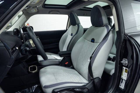 2025 MINI Hardtop 2 Door Cooper Signature Trim