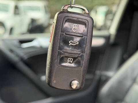 2012 Volkswagen Golf R 4Motion