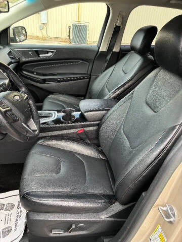 2018 Ford Edge Titanium