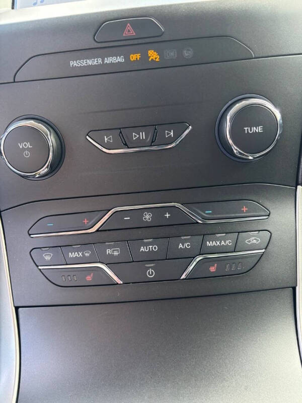 2019 Ford Edge SEL