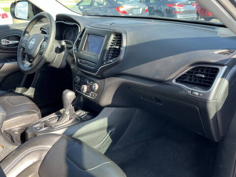 2020 Jeep Cherokee Latitude Plus