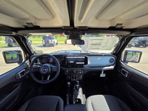 2025 Jeep Gladiator Sport S