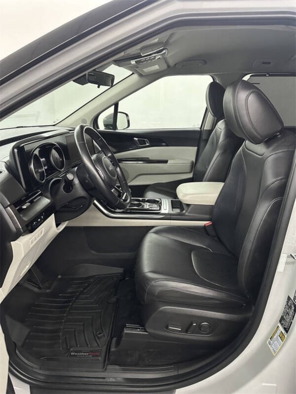 2022 Kia Carnival EX