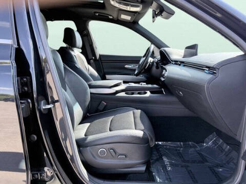 2022 Genesis GV70 2.5T Standard