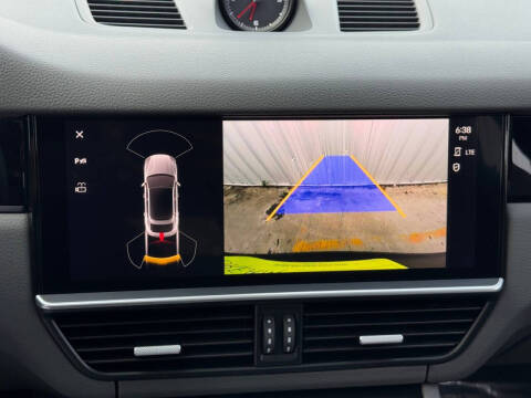 2023 Porsche Cayenne E-Hybrid Coupe