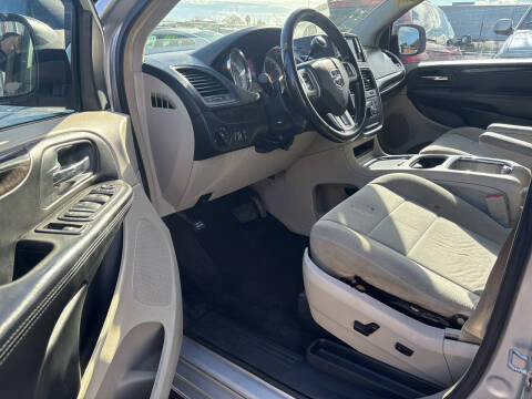 2011 Dodge Grand Caravan Crew