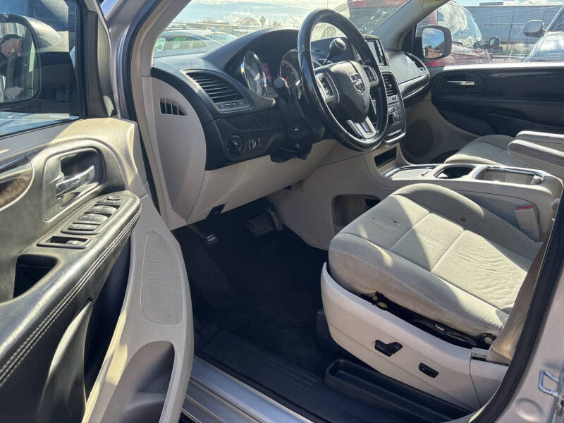 2011 Dodge Grand Caravan Crew