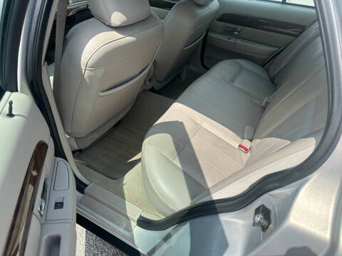 2009 Mercury Grand Marquis LS