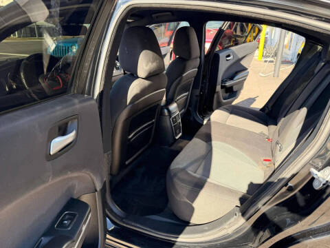 2016 Dodge Charger SE