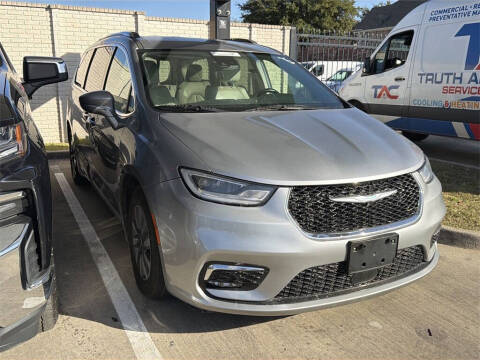 2021 Chrysler Pacifica Hybrid Touring L